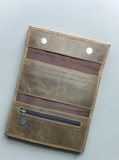 Billetera de cuero café pitón