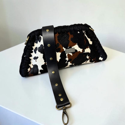 Clutch Isa Cuero Cow