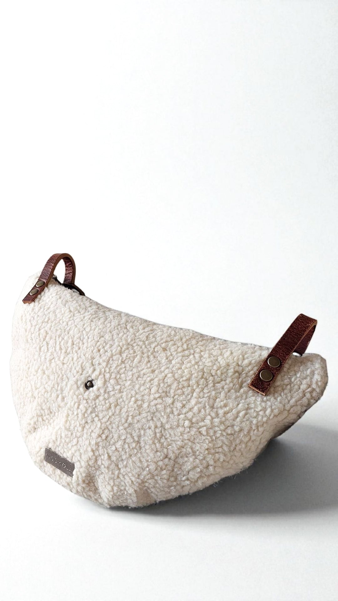 Medialuna corderito Bag